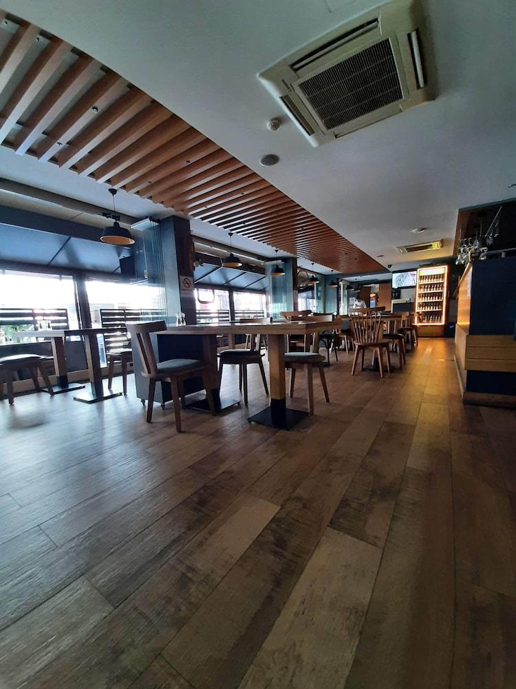 Sapko Airport Hotel Istanbul Exterior photo